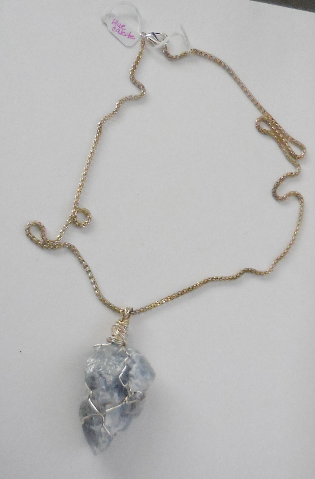 VINTAGE NATURAL CALCITE NECKLACE BEAUTIFUL GEODE ROCK PENDANT DESIGN