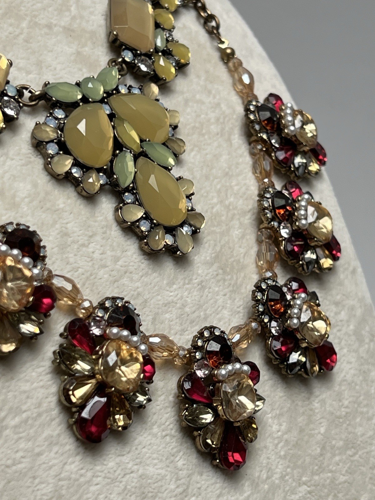 Set Of 2 Vintage Rhinestone Statement Necklaces Red Gold Green