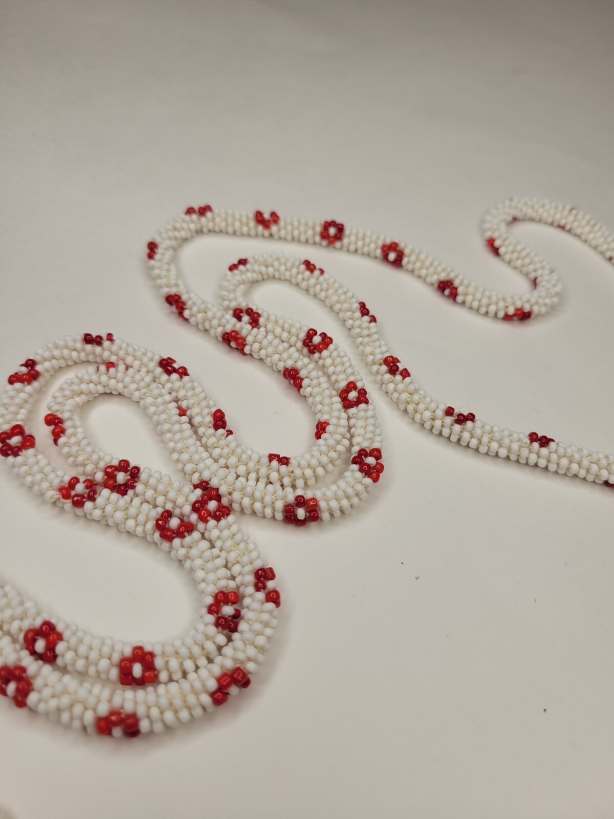 Vintage Antique Heavy Red White Floral Glass Sead Beads Tassels Flapper Necklace