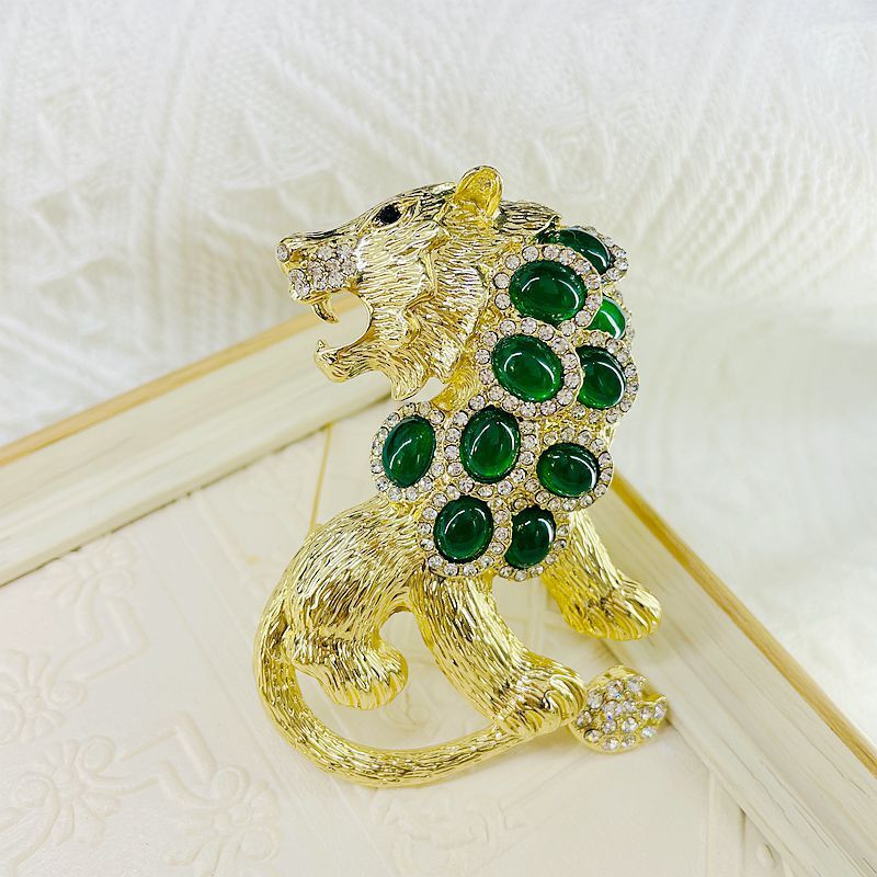 Men Women Ancient Domineering Lion Vintage Brooch Antique Jewelry Luxury Gift