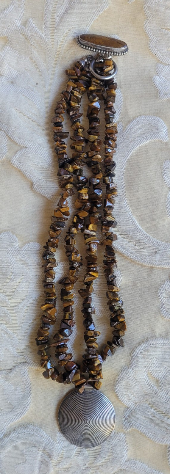 VINTAGE STERLING SILVER 925 PENDANT AND TIGER EYE 18″ DOUBLE STRAND NECKLACE
