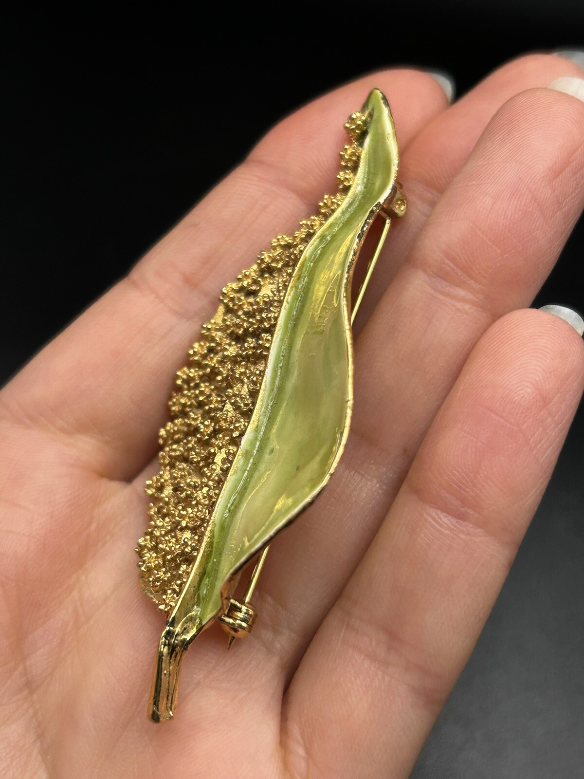 Vintage BSK Lime Green Enamel Leaf Brooch & Clip On Earrings Set