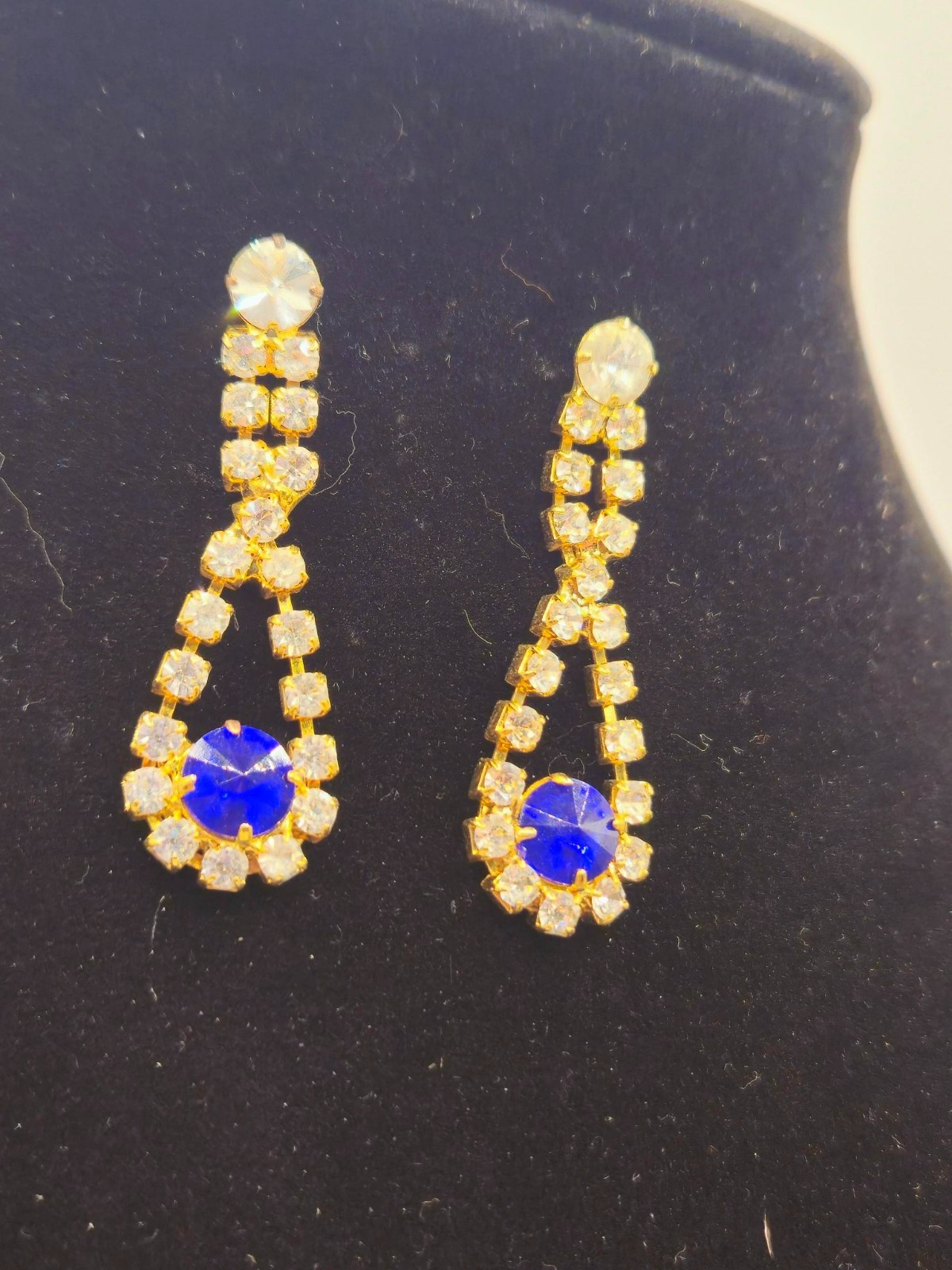 Vtg Gold Tone Blue Rhinestone Chandelier Earrings