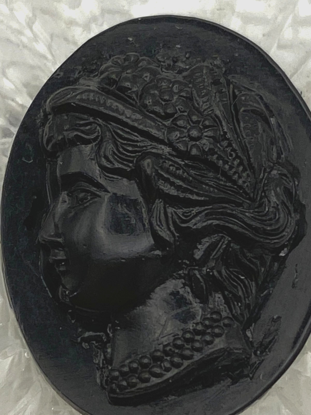 Vintage 1940s Mourning Brooch Black Cameo Reverse Carved Victorian Revival