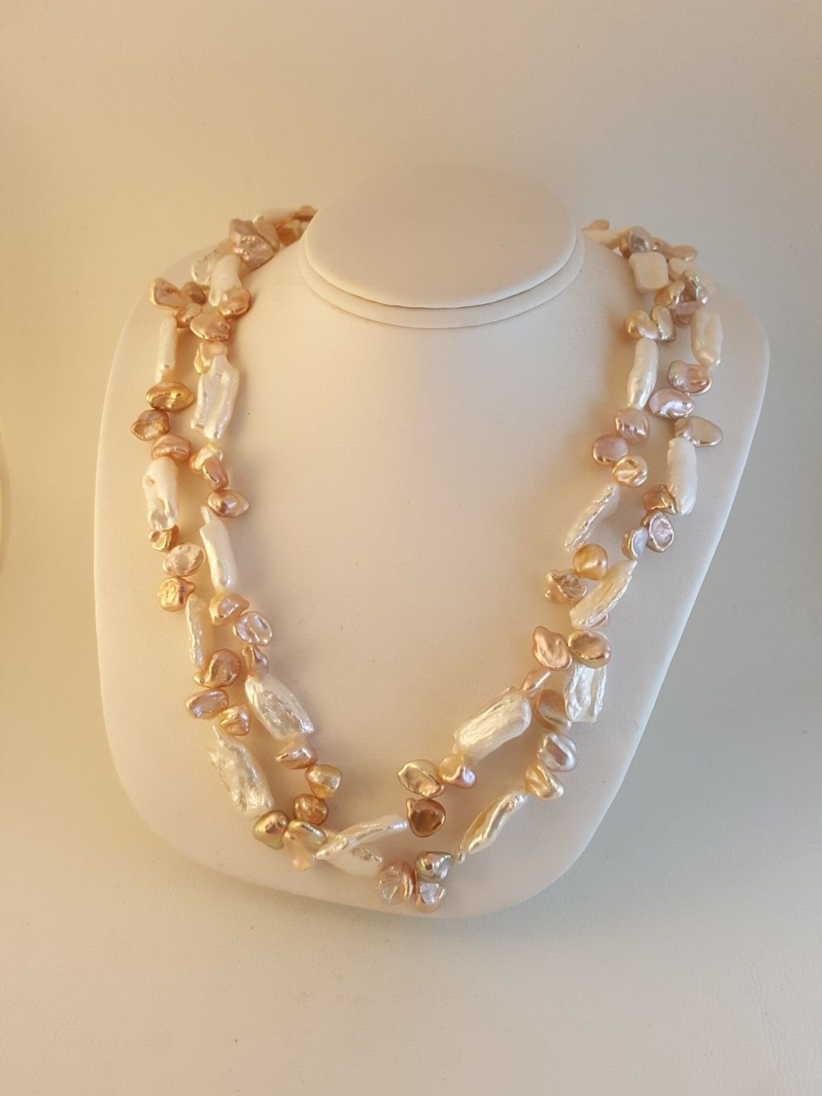 Baroque pearl pink white necklace 40″ long 76 grams