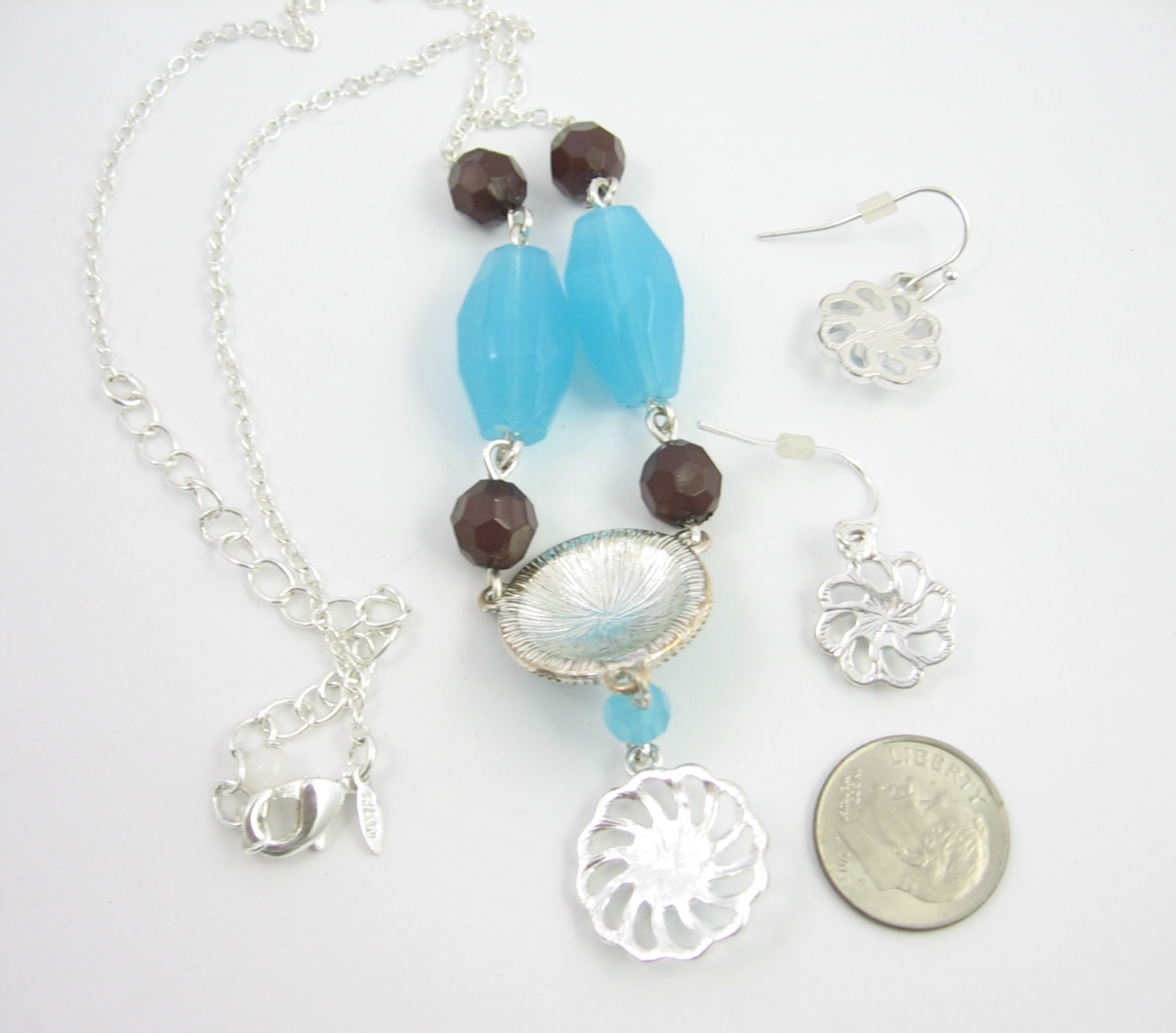WESTERN CHIC NECKLACE & Pierced EARRINGS Gift Set Box Turquoise-Blue AVON
