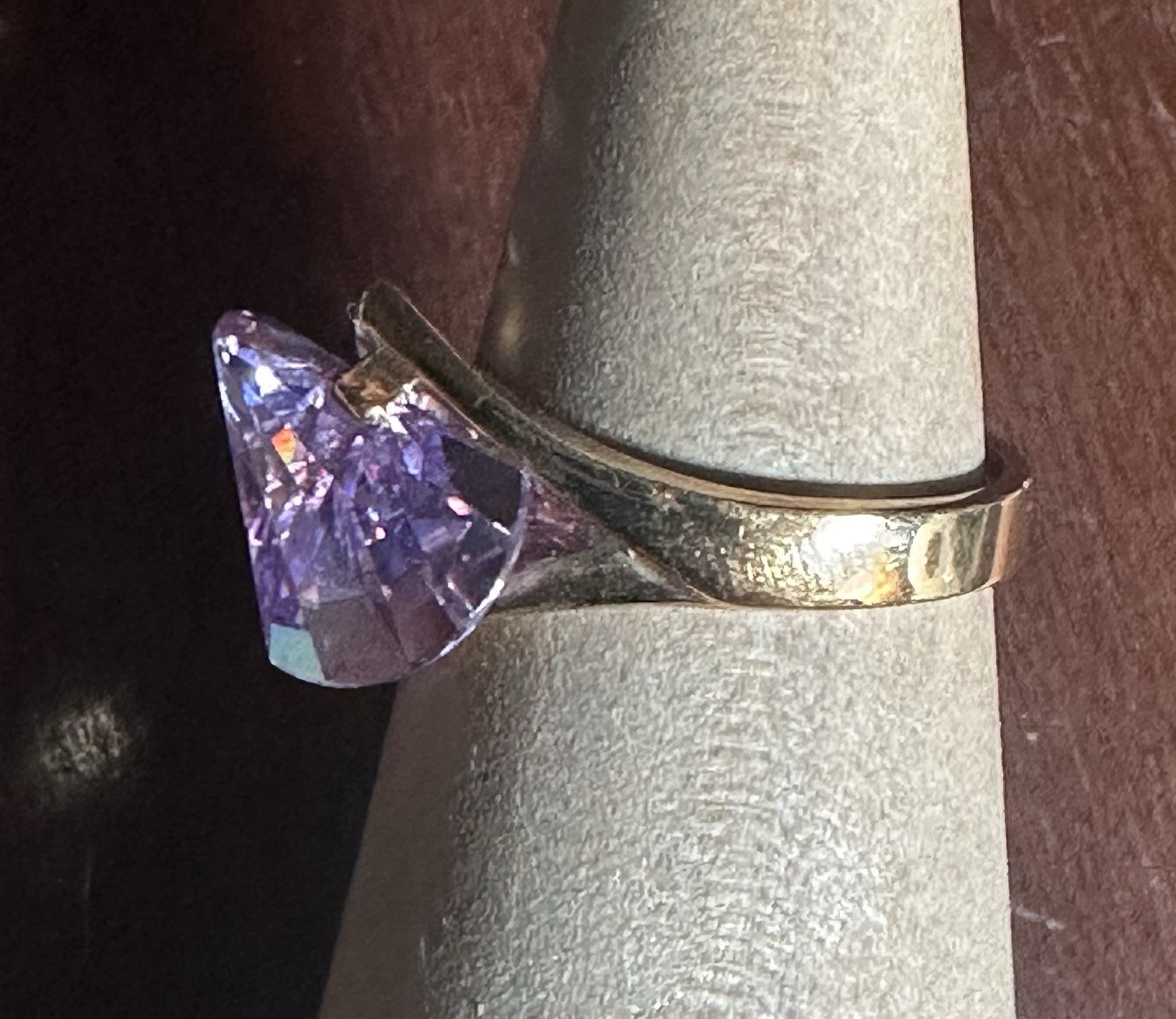 Vintage STERLING SILVER Gold Pl. Laser-cut Purple CZ Ladies Cocktail Ring Sz 8.5