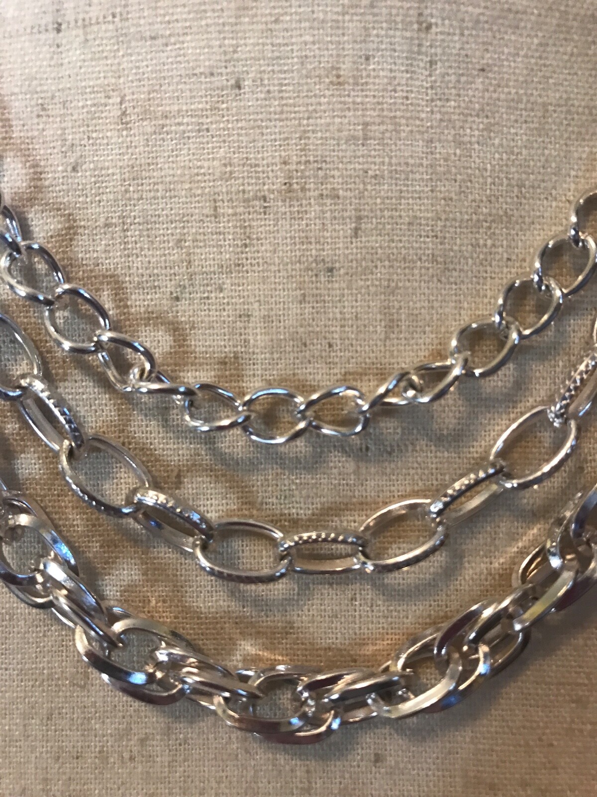 VINTAGE SILVER TONE THREE DIFFERENT CHAINS NECKLACE 18″