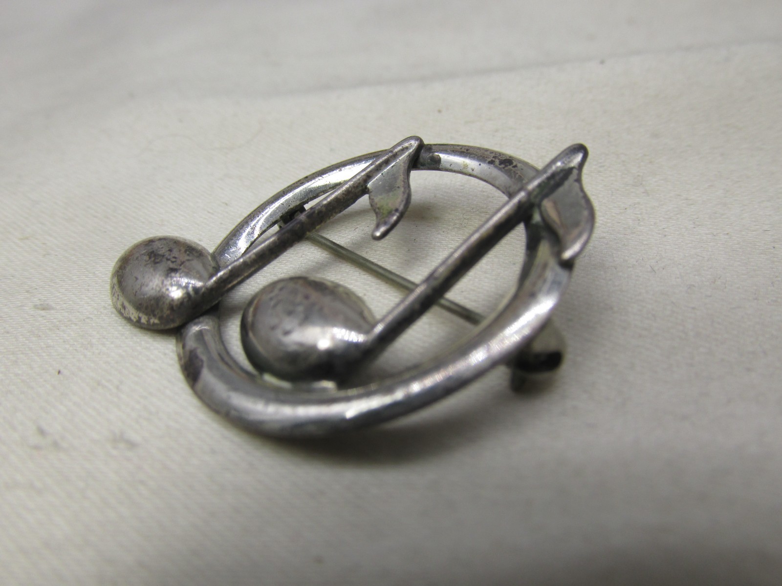 Vintage Sterling Silver Musical Notes Brooch 1.75″ #635