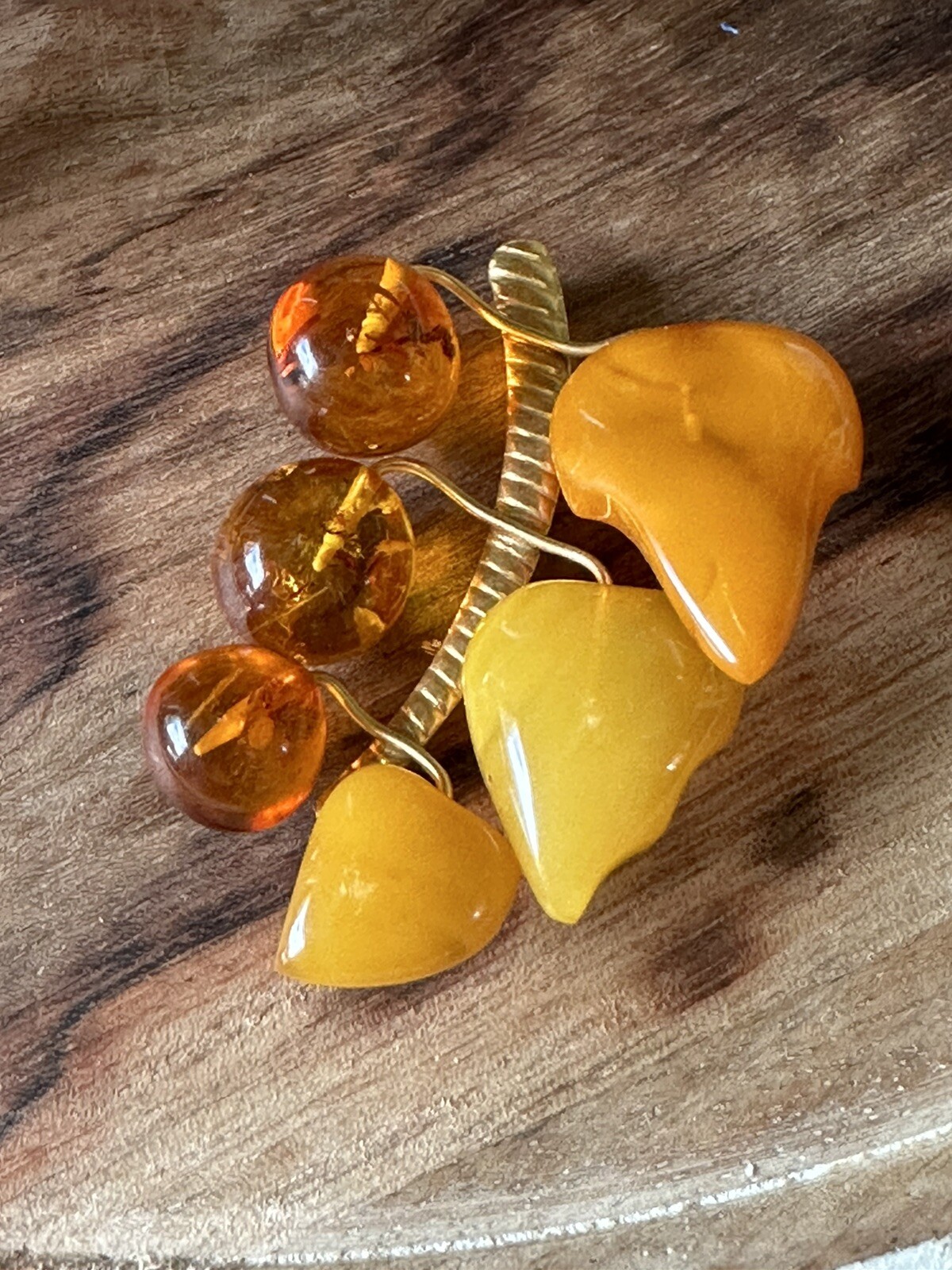 Vintage Mixed Amber 9RK Gold Brooch 1930s Egg Yolk Genuine Amber Baltic Russian
