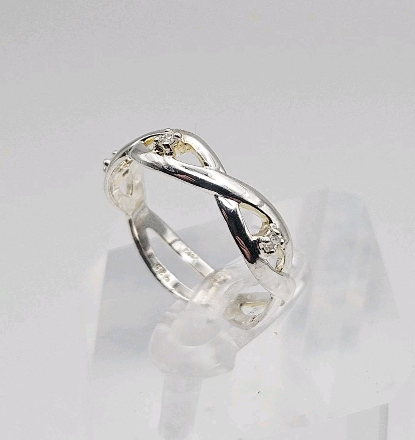 Charles Winston CW Sterling Silver CZ Looped Band Ring Size 8.5