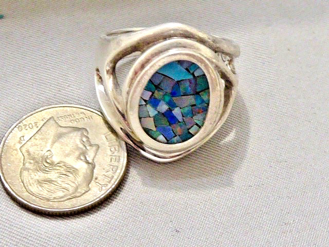 VINTAGE STERLING SILVER SIGNED WK STERLING BLACK. OPAL MOSAIC RING SIZE 7 RING