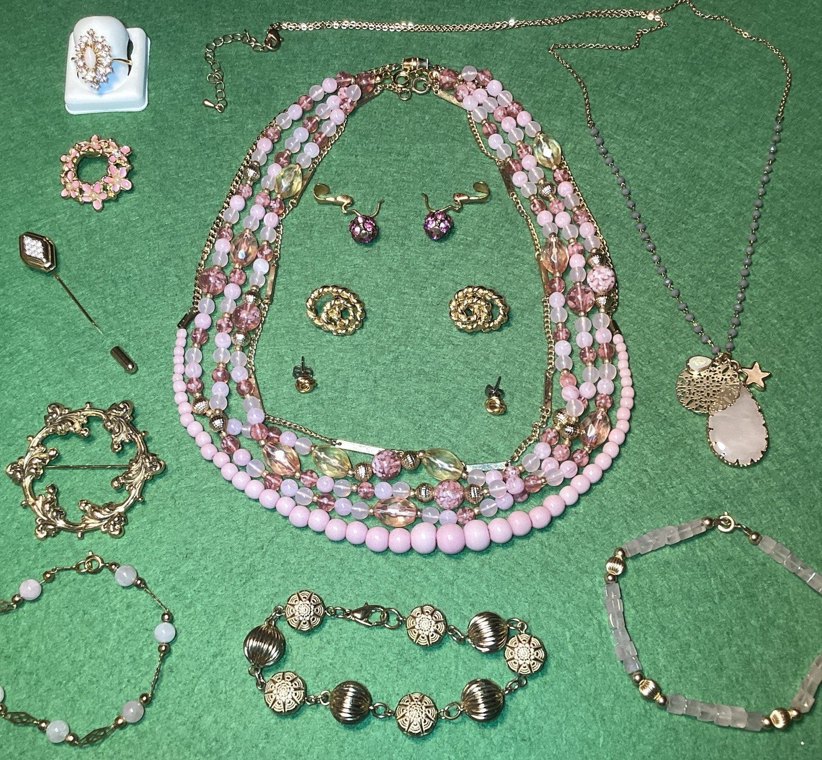 Vintage Pink & Gold Tone 14 Piece Mixed Jewelry Lot Gorgeous Pale Pink Sparkles