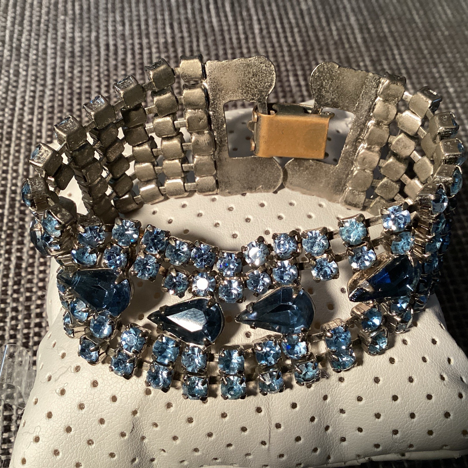 Vintage Blue Rhinestone Wide Statement Bracelet Silver Tone Unsigned 7 Inches