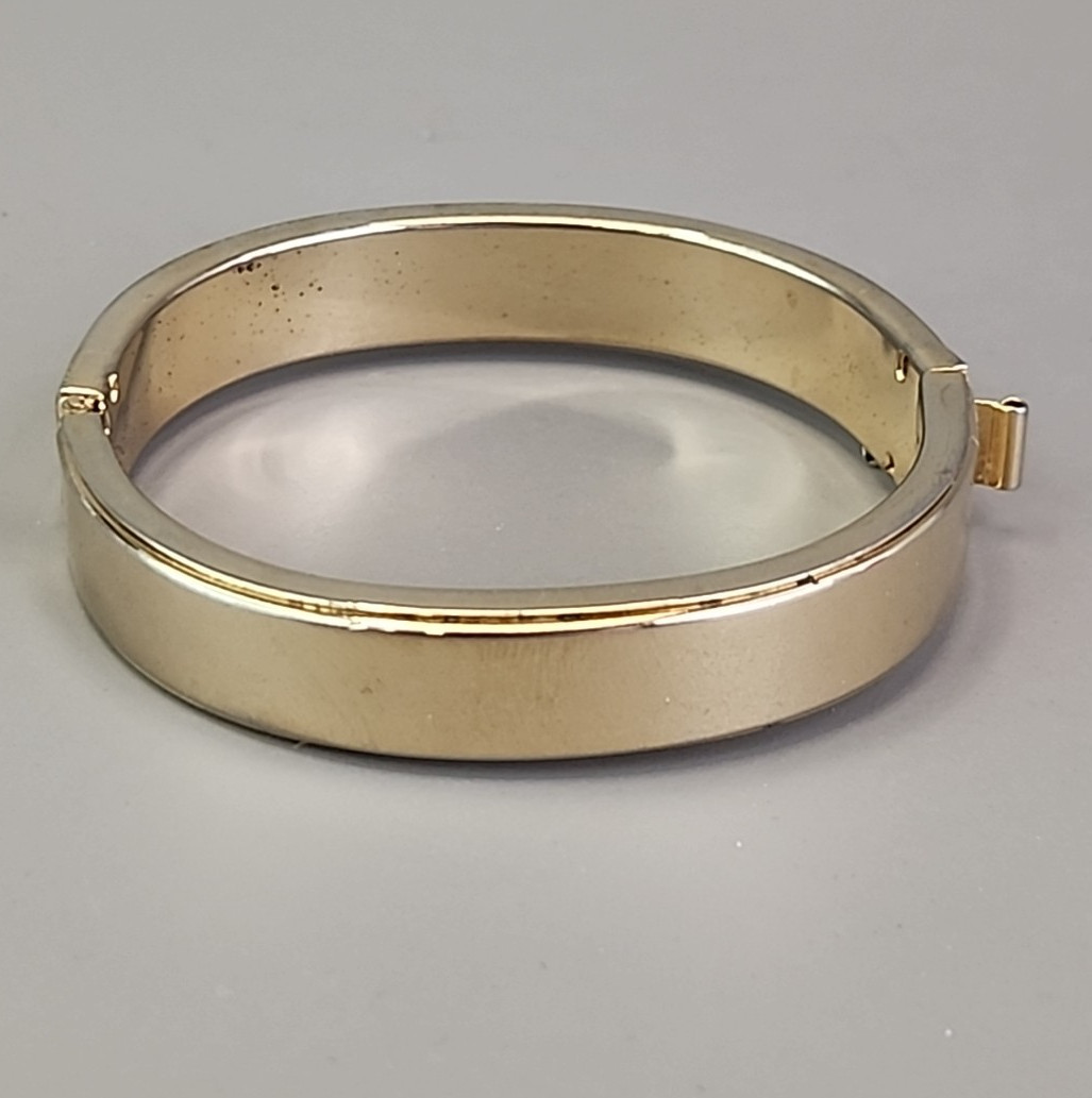 Vintage Bangle Bracelet 1cm Glossy Gold Tone 6.75″