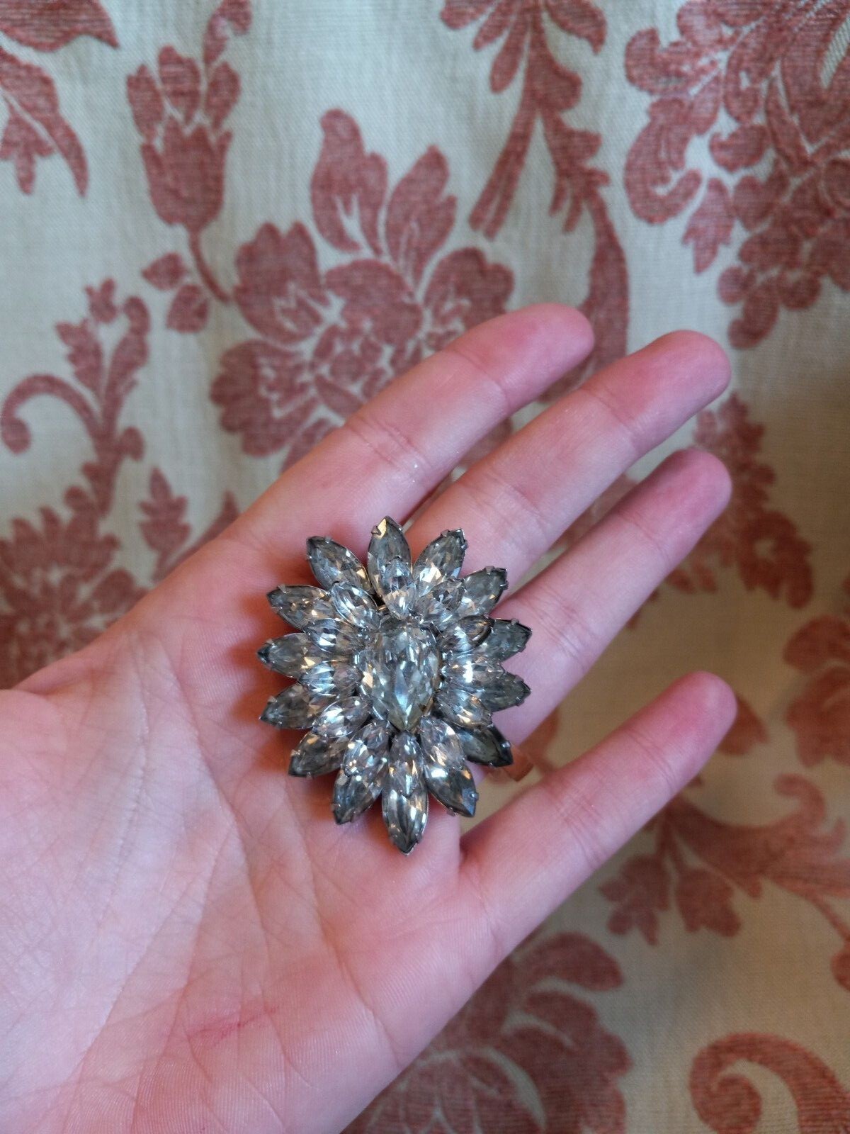 large vintage 1950s pear shaped rhinestone cocktail brooch pin with safety clasp