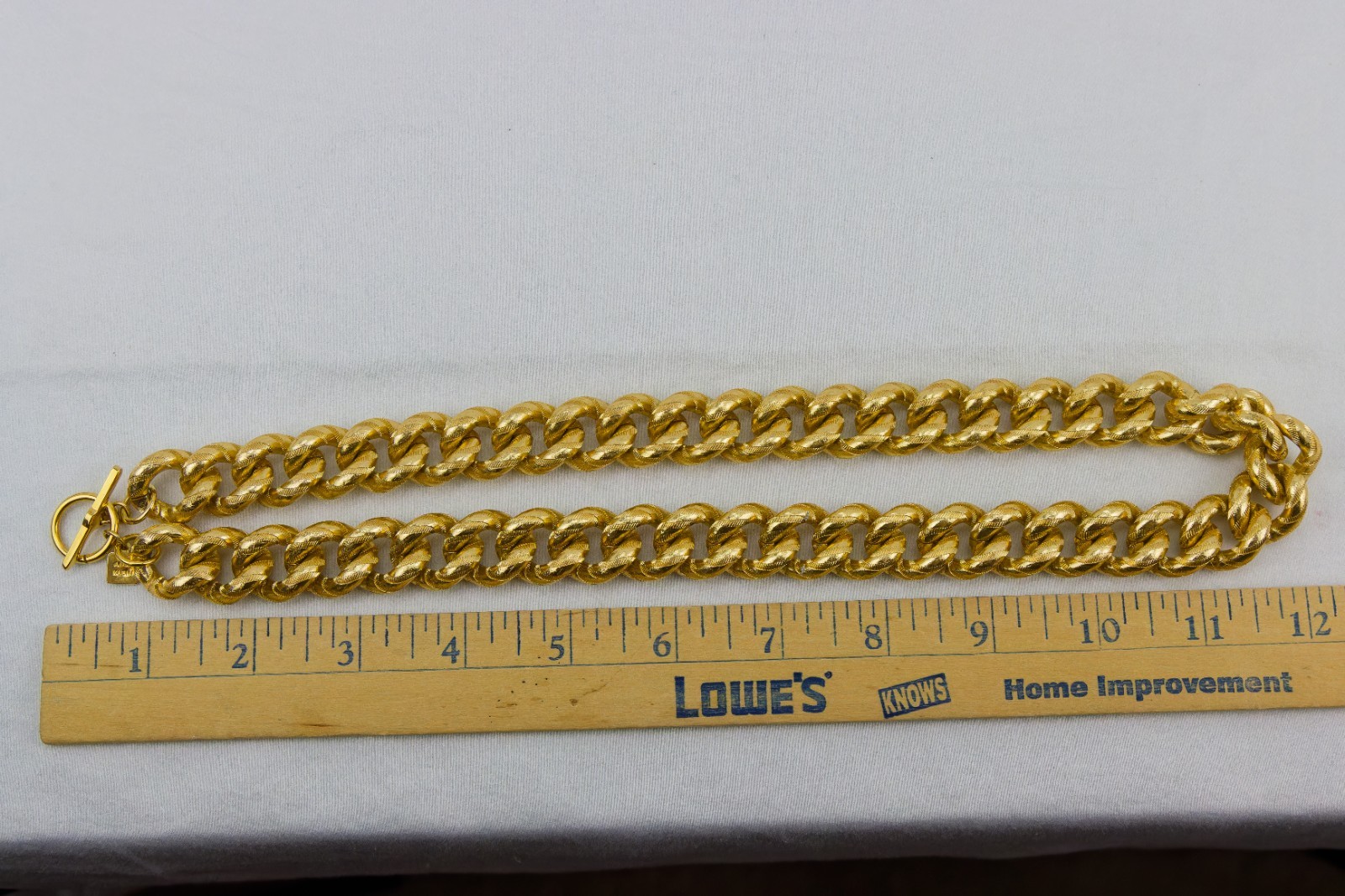 Anne Klein Large Gauge Gold Tone Necklace, Signed, Toggle Closure, 132gr