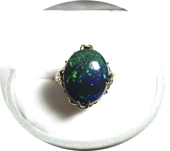 Stunning BLACK OPAL – Solid Natural – Blue-Green – 14k Vintage Yellow Gold Mtg