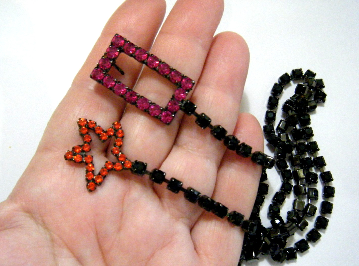 Vintage 80s Disco Black Rhinestone Belt / Lariat Necklace 36″ Fuchsia & Red Star