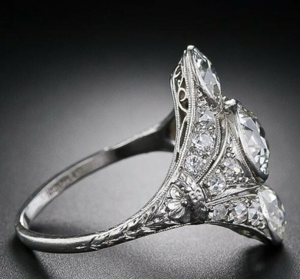 Three Stone 2.50Ct Round Cut CZ Art Deco Antique Engagement Ring 925 Silver
