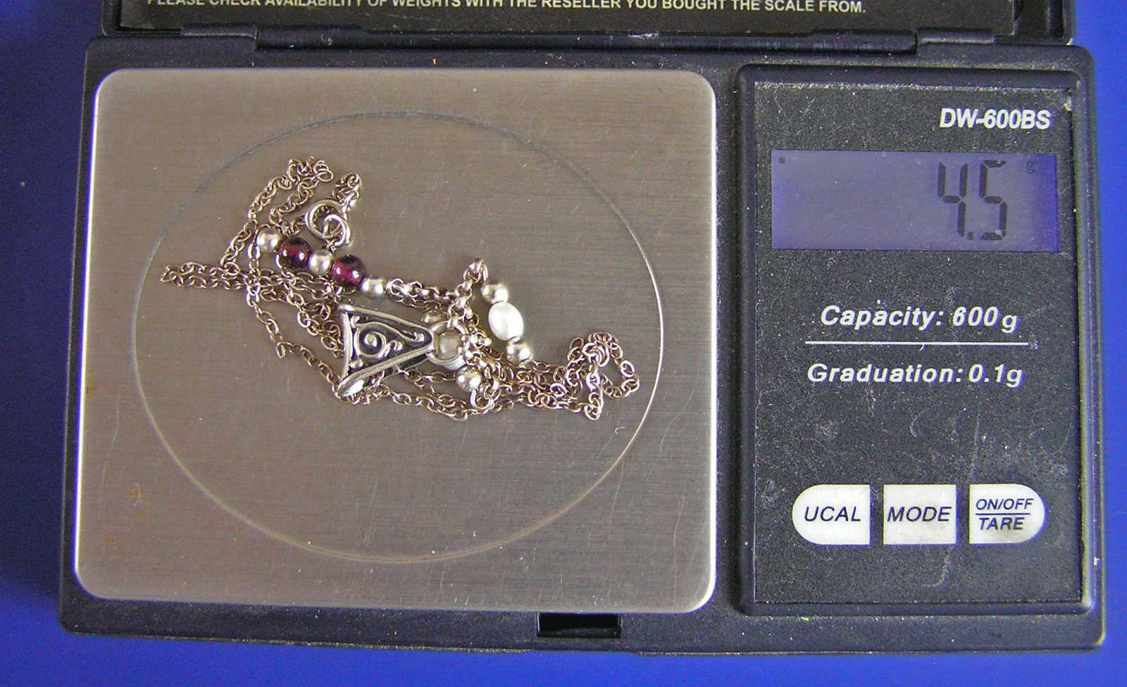 Dainty Carol Felley ’95 Sterling Silver Pearl & Garnet Lavalier Necklace (Tt)