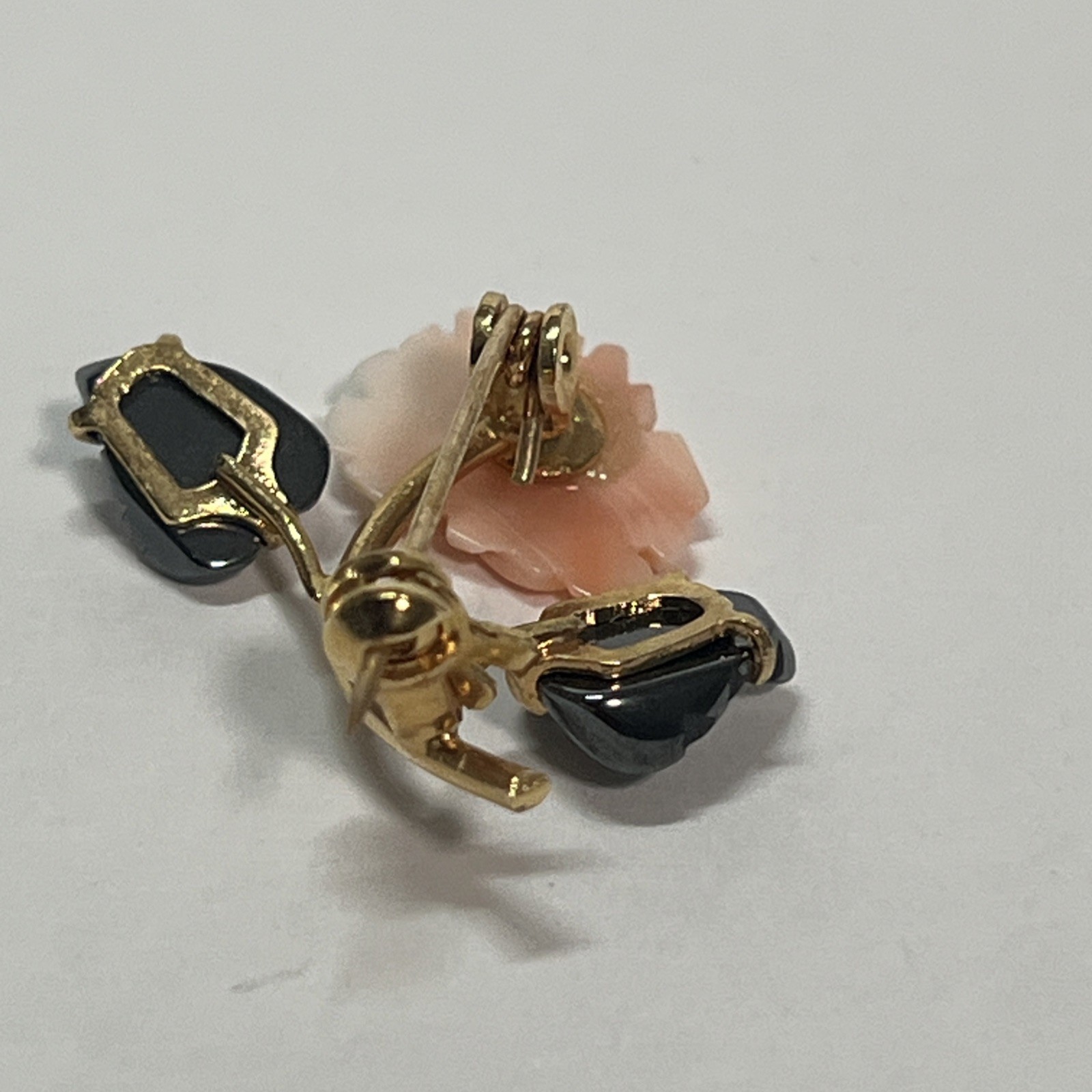 Vintage Carved Coral Rose Flower Brooch Jade Leaves Gold Tone Floral Pin