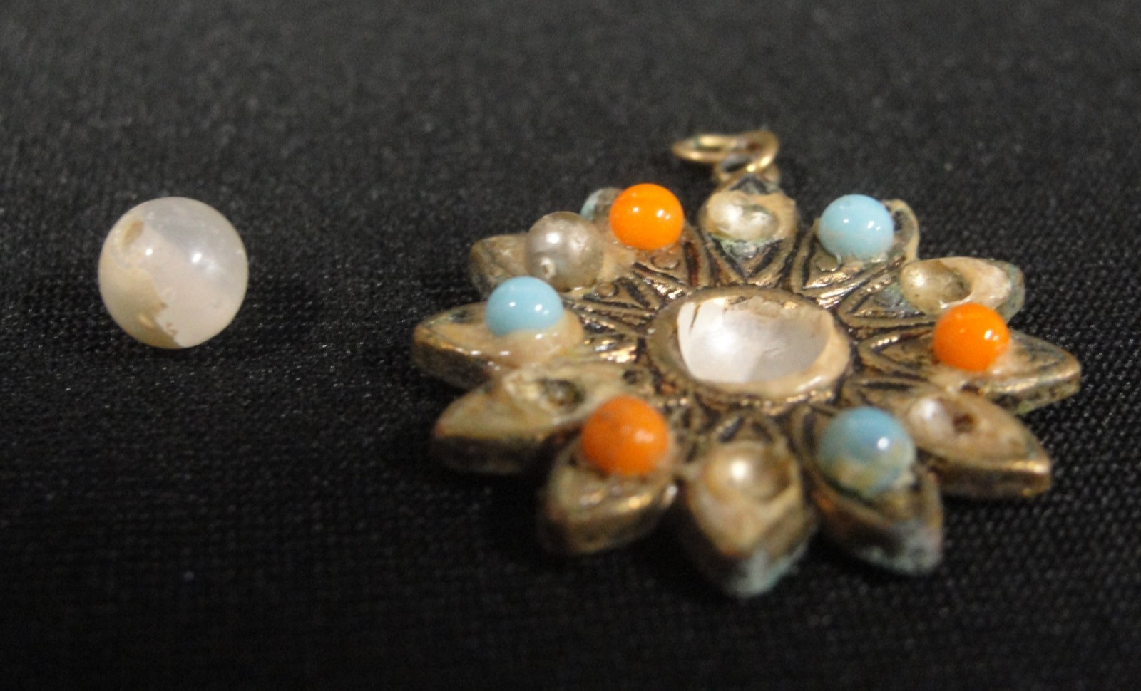 Vintage Flower Shaped Pendant Charm w/ Beads Some Missing