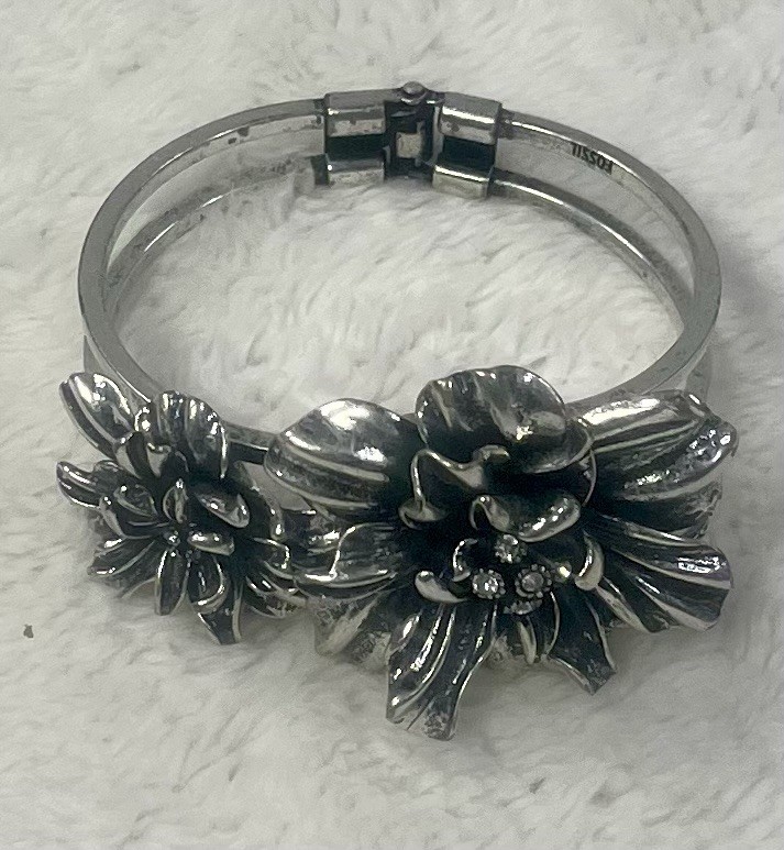 Vintage Costume Jewelry Metal Flower Bracelet Fossil