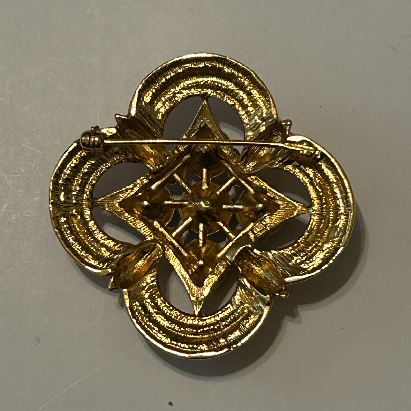 Vtg Ben Amun Gold Plated Jeweled Mogul Gripoix Poured Glass Brooch Pin Unsigned