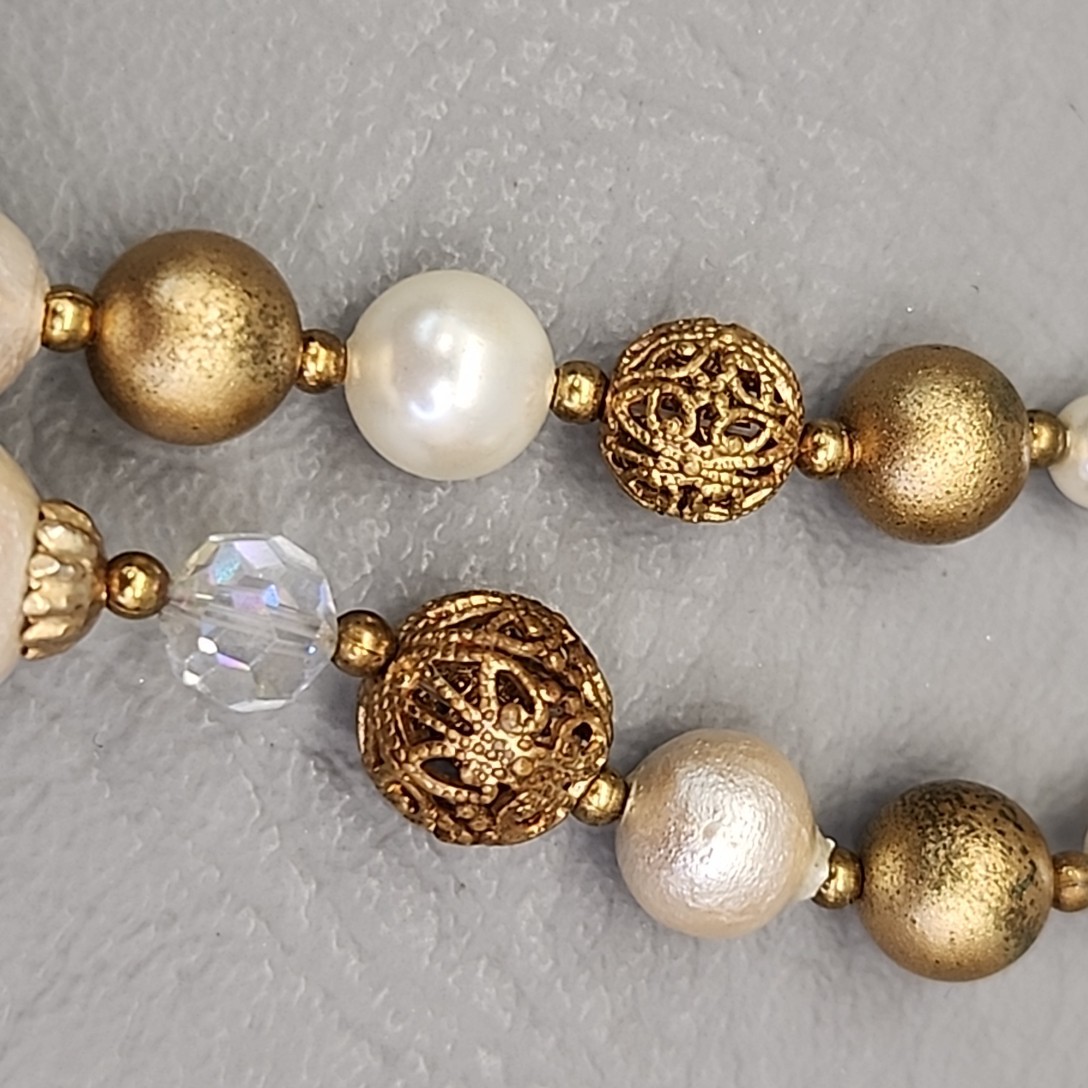 Vintage Beaded Necklace AB Cream Gold Tone Filigree Balls Layered 16″