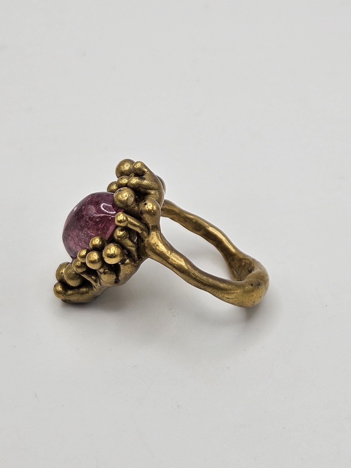 Vintage Modernist Brutalist Brass Red/ Pink Gemstone Cabochon Ring Size 5.5