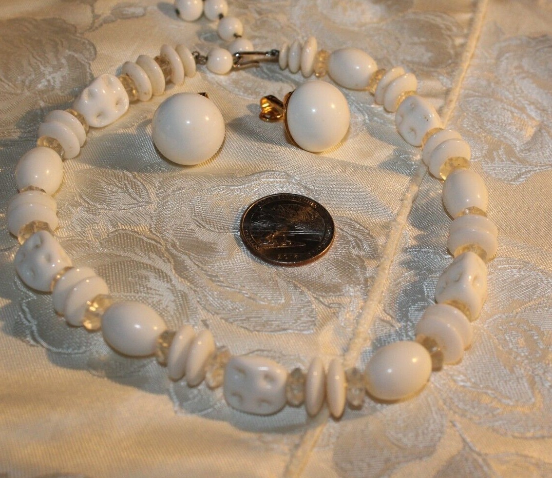 VINTAGE GLASS WHITE BEAD NECKLACE+ CROWN TRIFARI WHITE BUTTON CLIP EARRINGS
