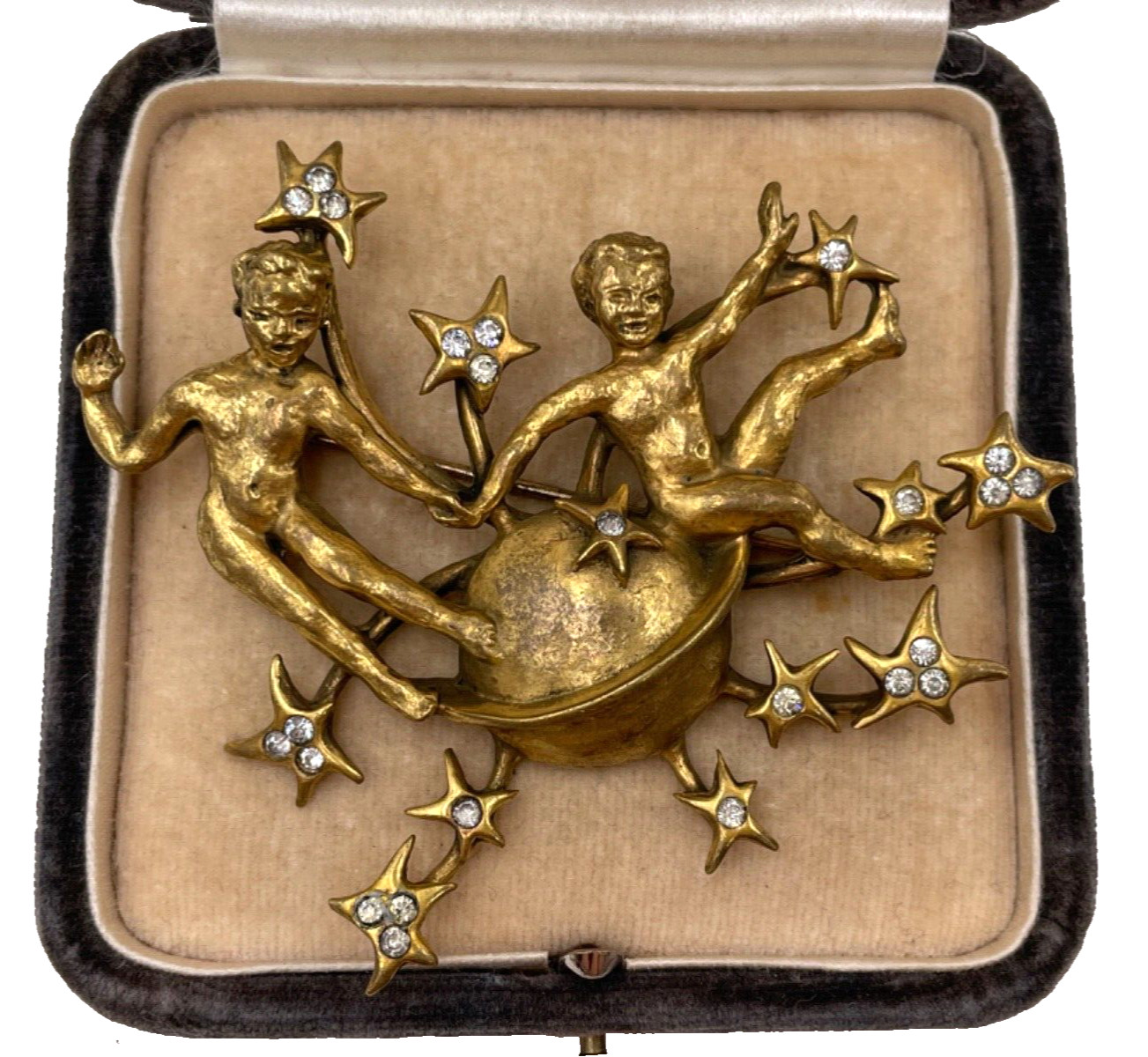 VALE STEVENS SIGNED ZODIAC SIGNS TWINS GEMINI MAY-JUN 21 GORG GOLD TN LRG BROOCH