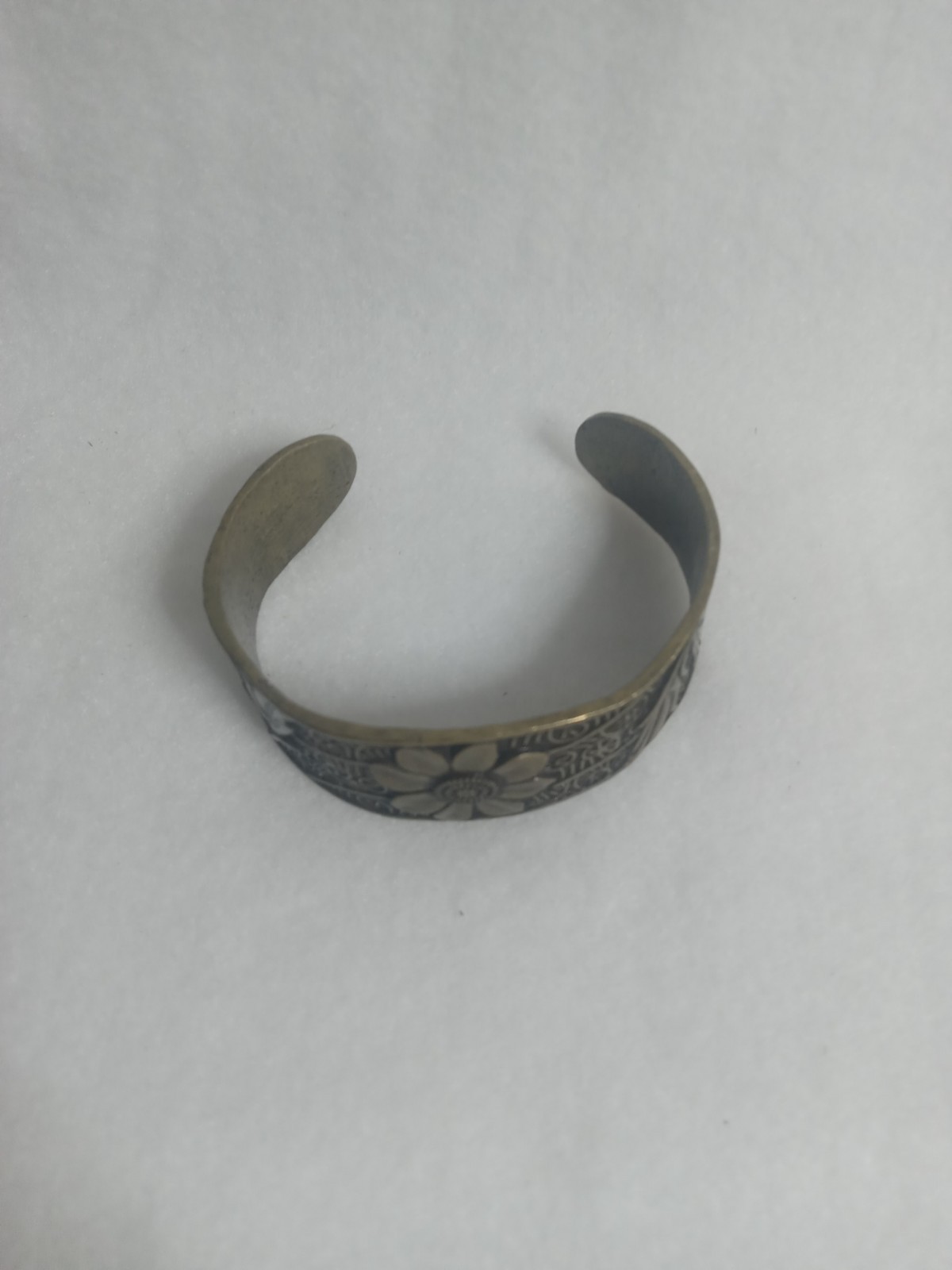 Vintage Brass Cuff Bracelet Embossed Daisy Floral Stamped Statement Bangle Gift