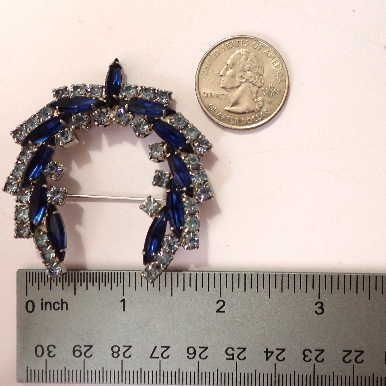 Vintage Blue & Clear Glass Rhinestone Open Wreath Pin Marquise Rounds 2-1/8″