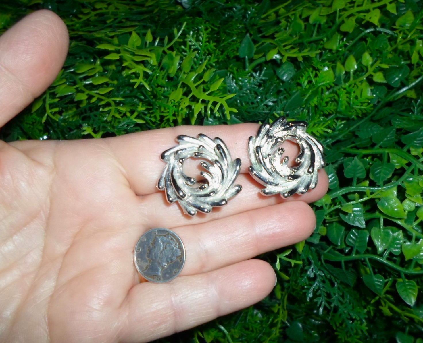Vintage MONET silver tone – whirlpool breaking wave swirl wreath – clip EARRINGS
