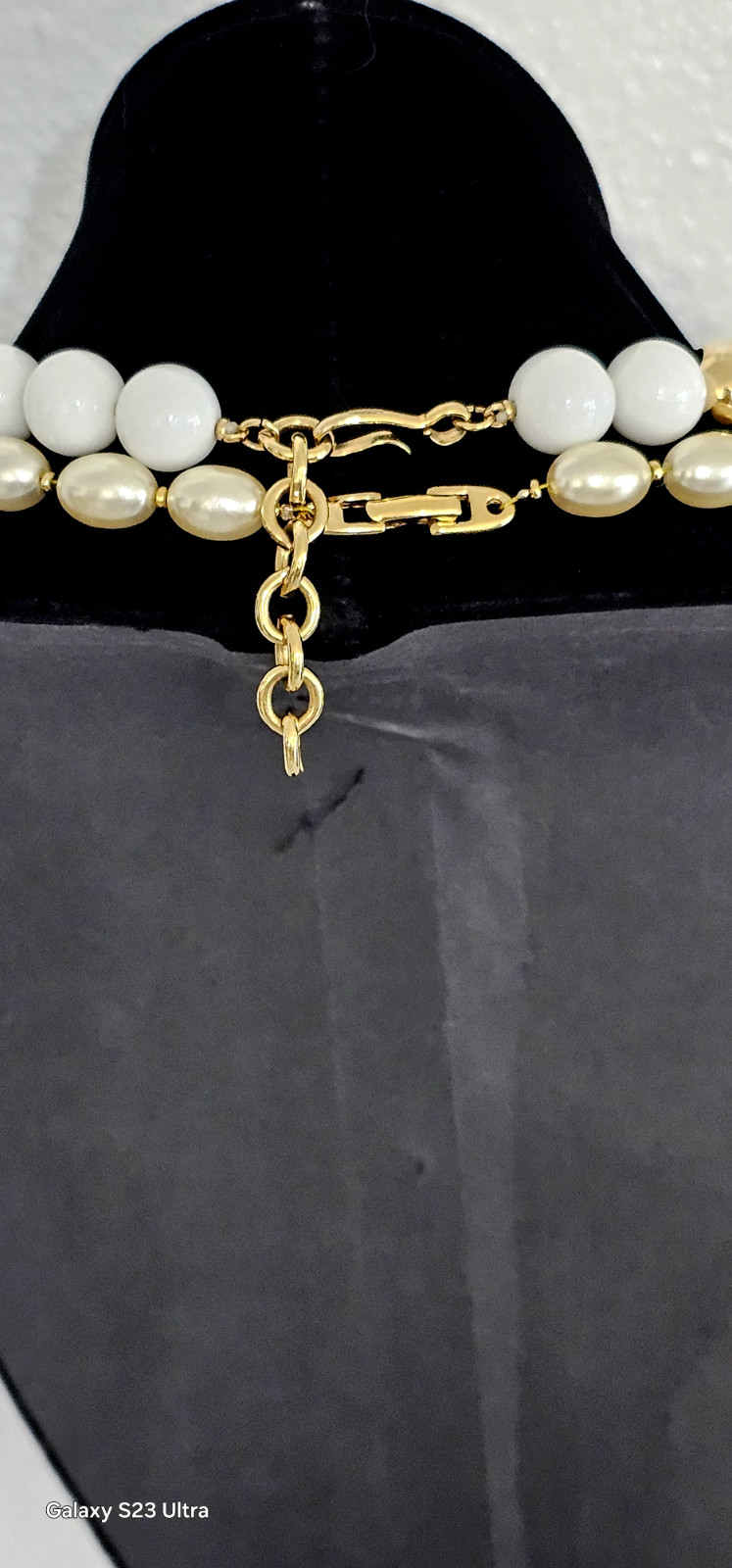 MONET & NAPIER necklaces white and gold tone faux pearls 17″ & 18″. STUNNING Pc.