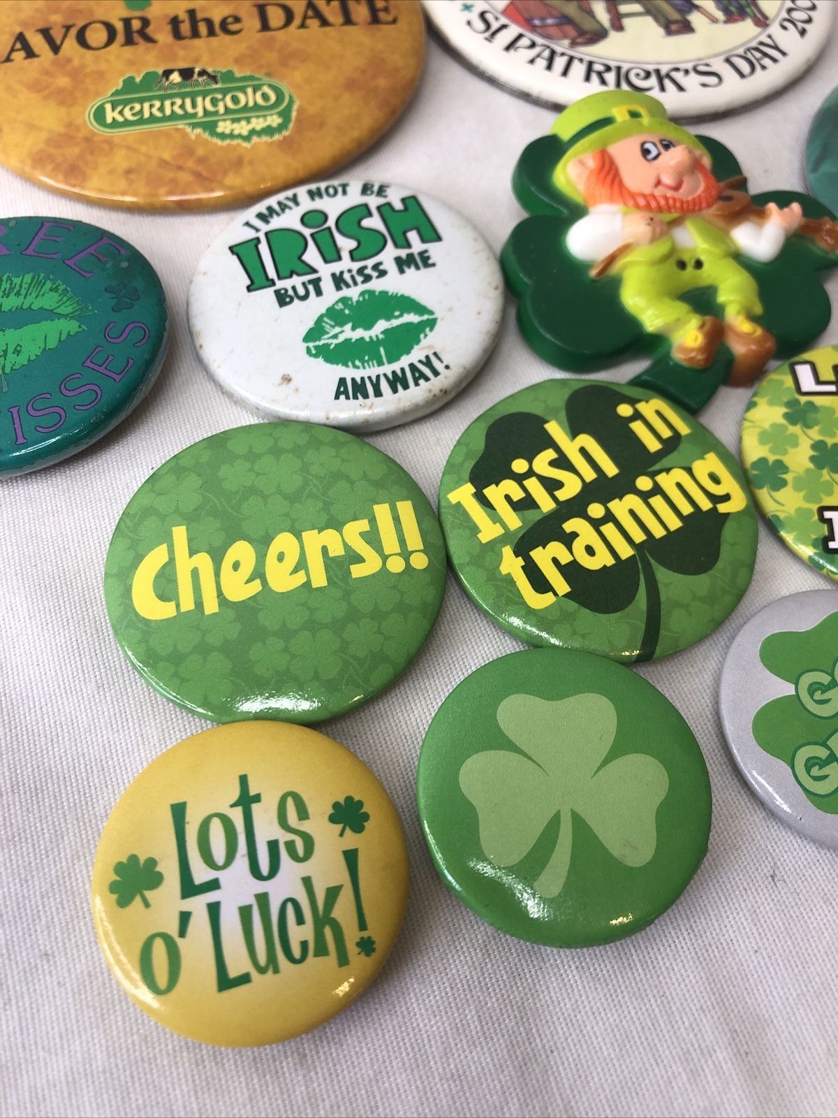 Lot of 13 St. Patrick’s Day Buttons Irish Pin Vintage Shamrock Lucky Leprechaun