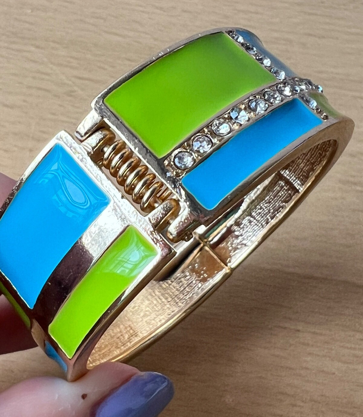 VINTAGE VIVID NEON GREEN & BLUE ENAMEL RHINESTONES HINGED WIDE BANGLE BRACELET