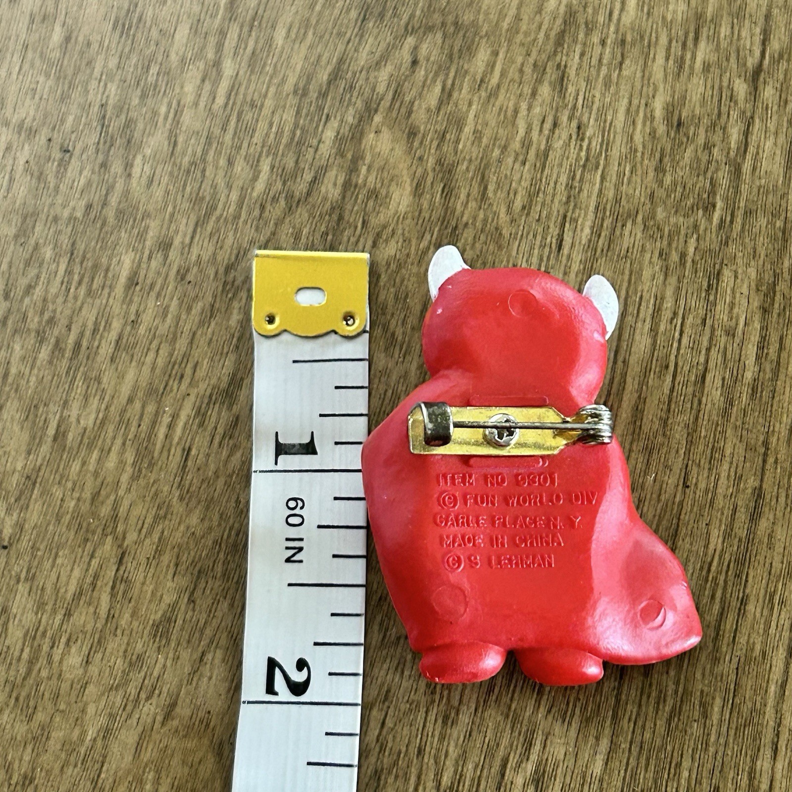 Vintage Fun World Carle Place NY Little Devil Brooch Pin 2″ WHITE HORNS