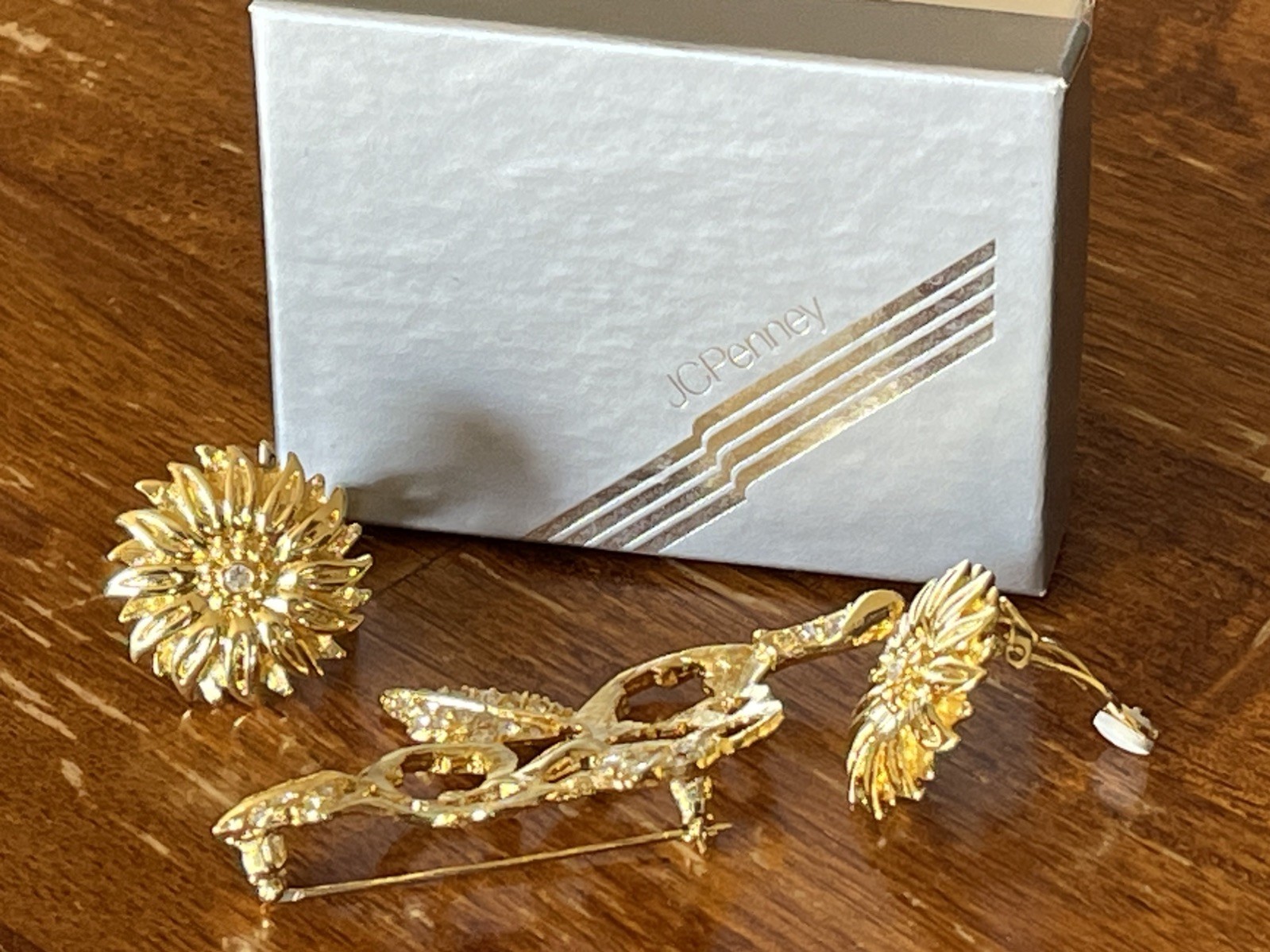 Vtg Joan Rivers Convertible Brooch Clip Earrings Gold Tone Rhinestone Flowers