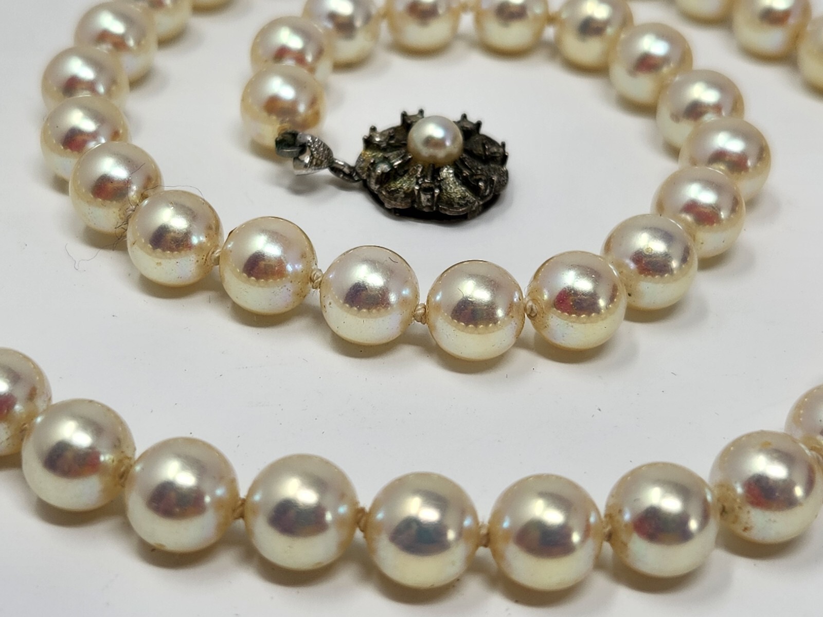 Heavy Hand-Knotted Faux Pearl Necklace 19″ Sheen 8mm Hook Clasp Marked 835 VTG