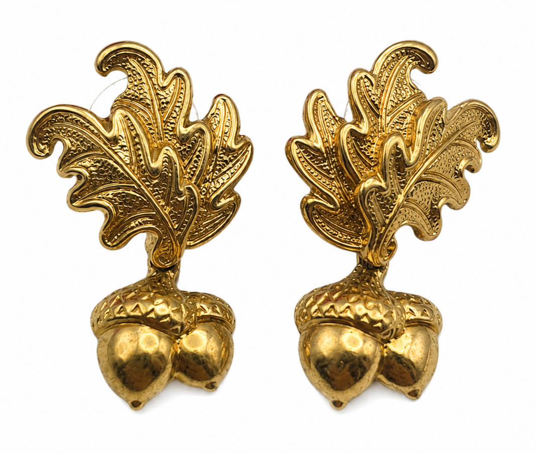 Vintage Gold Tone Oak Leaf Double Acorn Dangle Drop Earrings Nature Autumn 1.25″