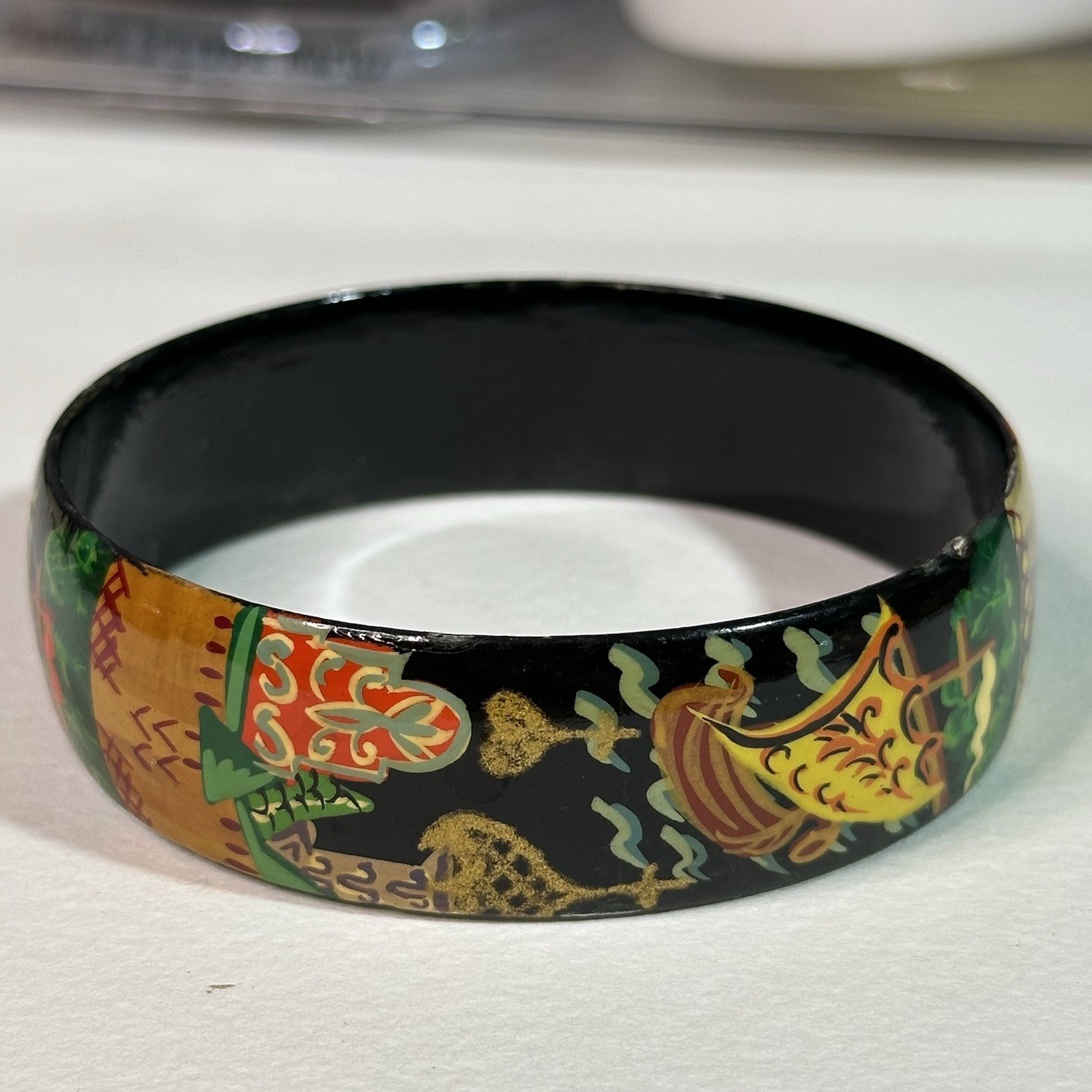 Vintage Hand Painted Russian Lacquer Bangle Bracelet Buildings