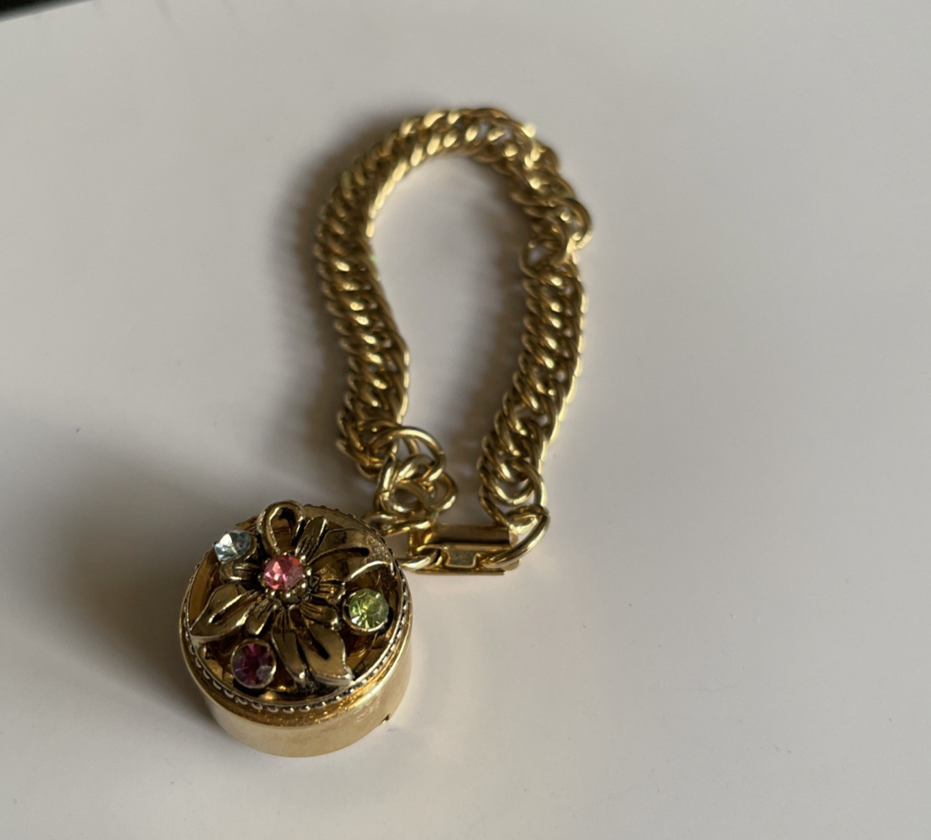 Vintage Dime Coin Charm Bracelet Pre-owned Rhinestones