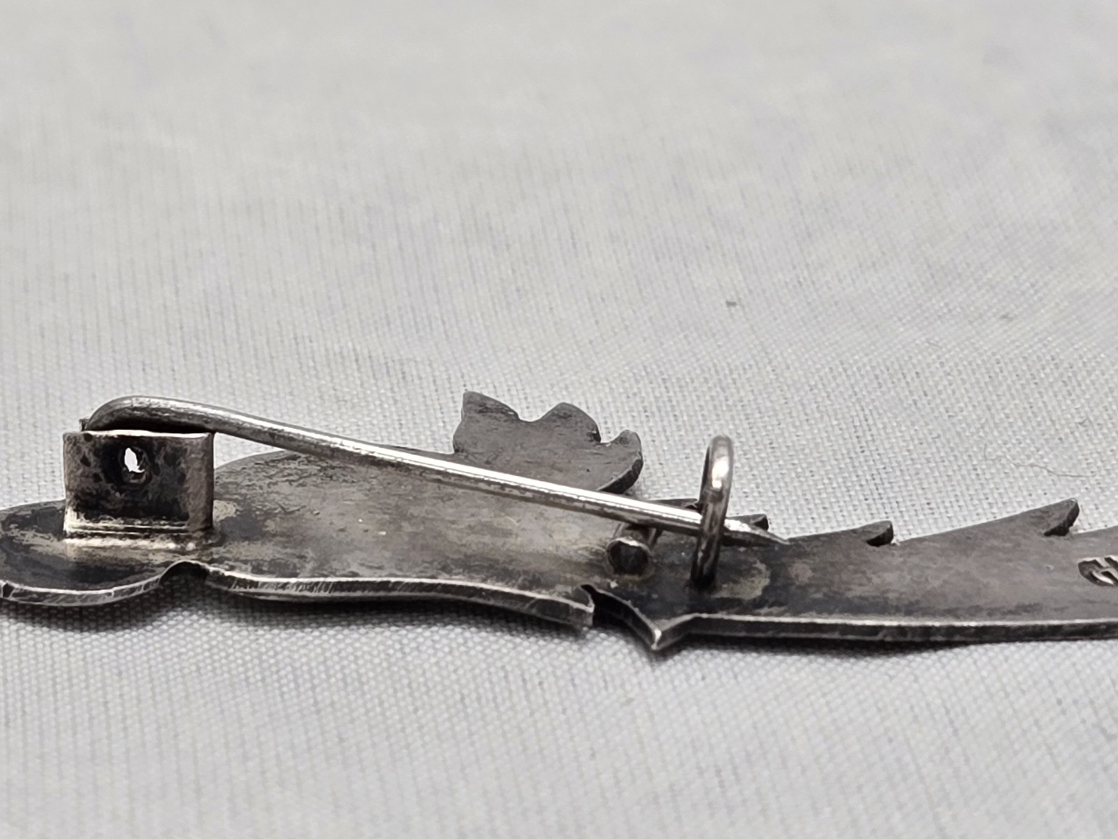 Quetzal Bird Figural 900 Silver Detailed Signed Guatemala Vintage Pin Brooch