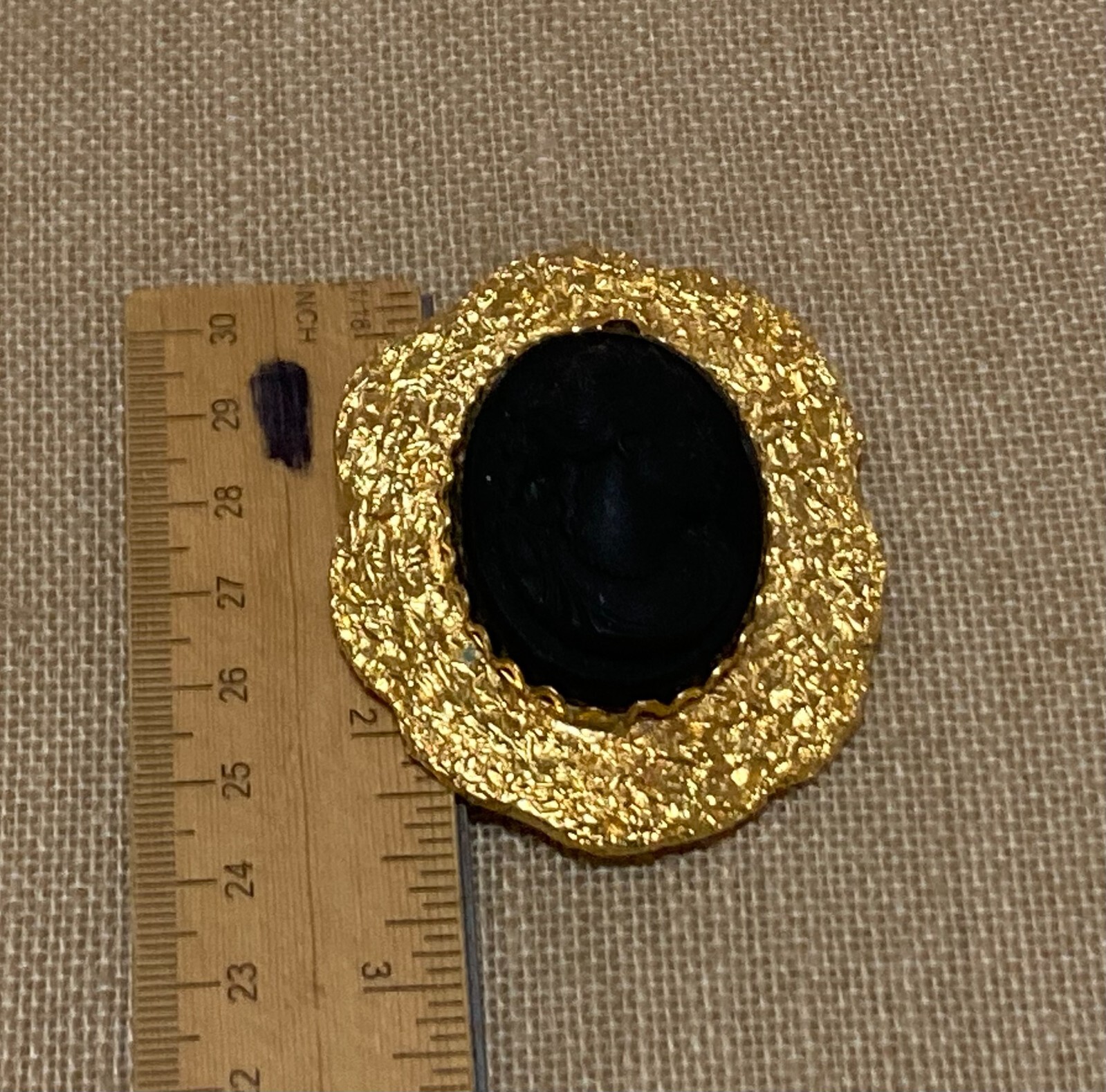 Vtg Lester JOY Signed Cameo Brooch Pin Black Resin Gold Tone Les Bernard RARE