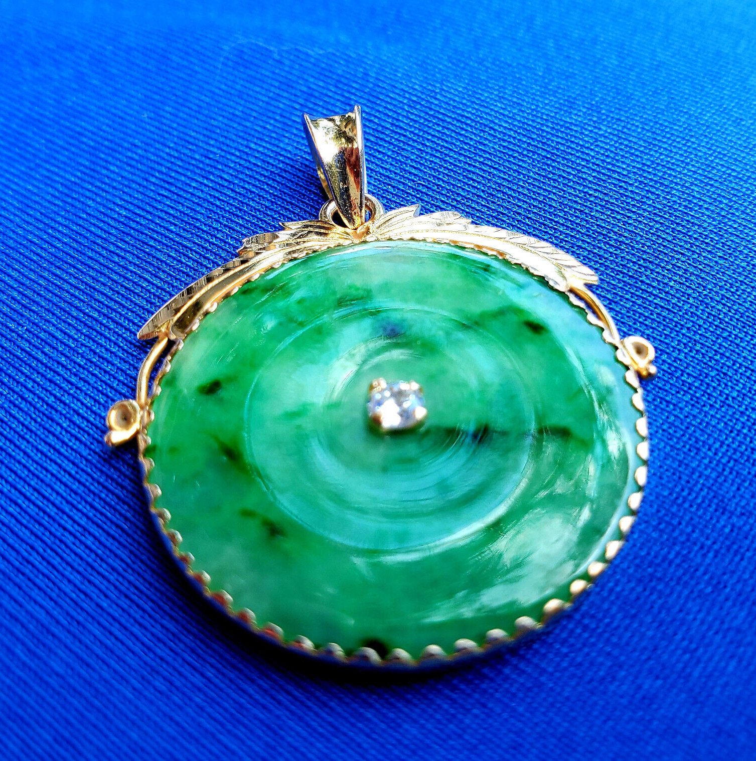EARTH MINED Green Jadeite JADE DIAMOND Vintage Deco Pendant 14K GOLD Medallion