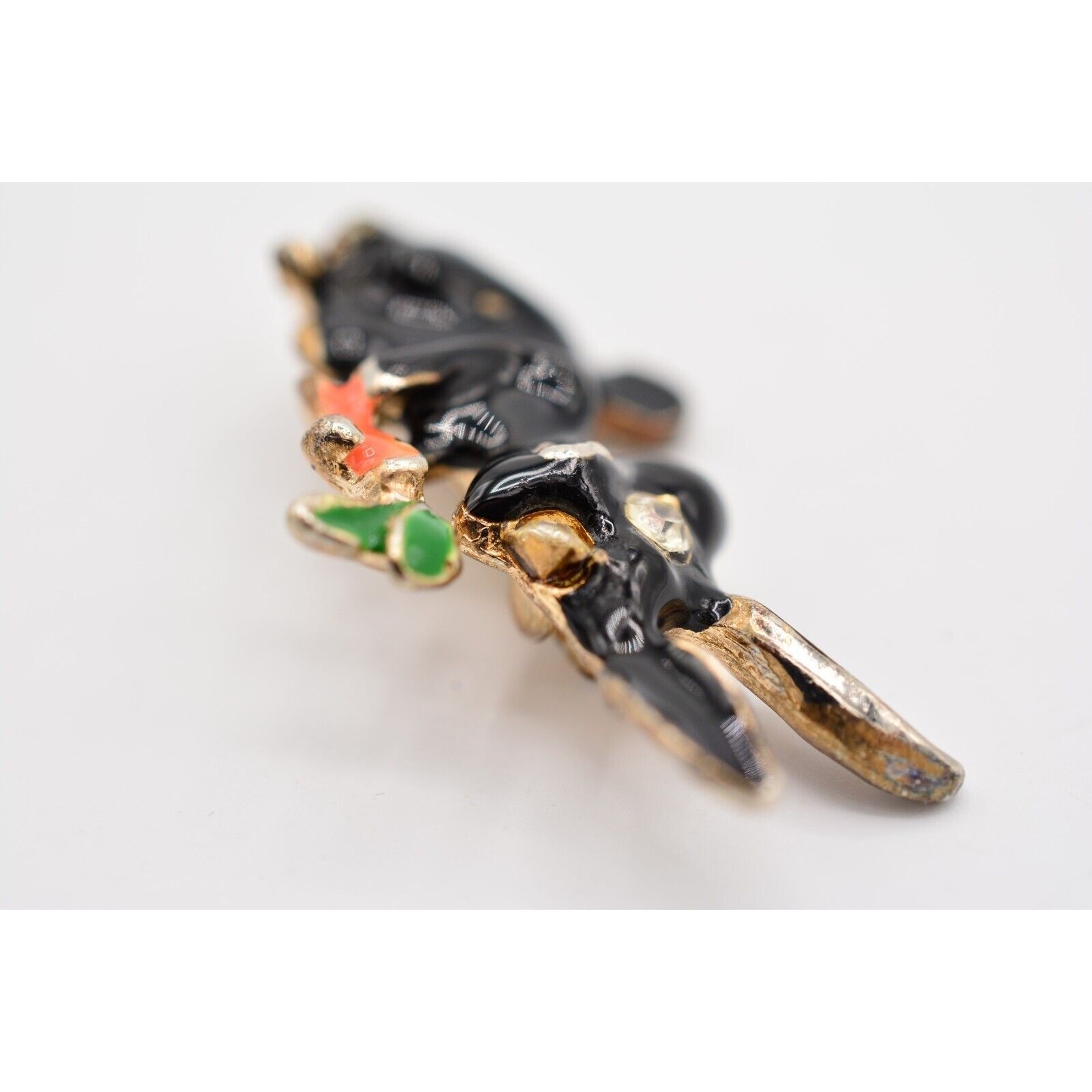 Vintage Rabbit Pin Brooch Black Bunny Enamel Carrot Small Cute Tiny BinAL