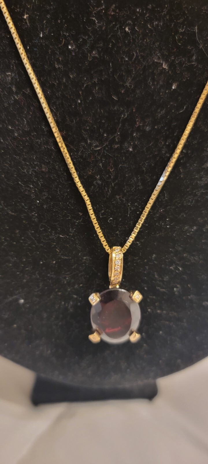 14.21 Carat Garnet Pendant .11 carat Diamond 18″ Necklace 11.2 grams